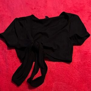 SHEIN Black Tie-Detail Crop Top